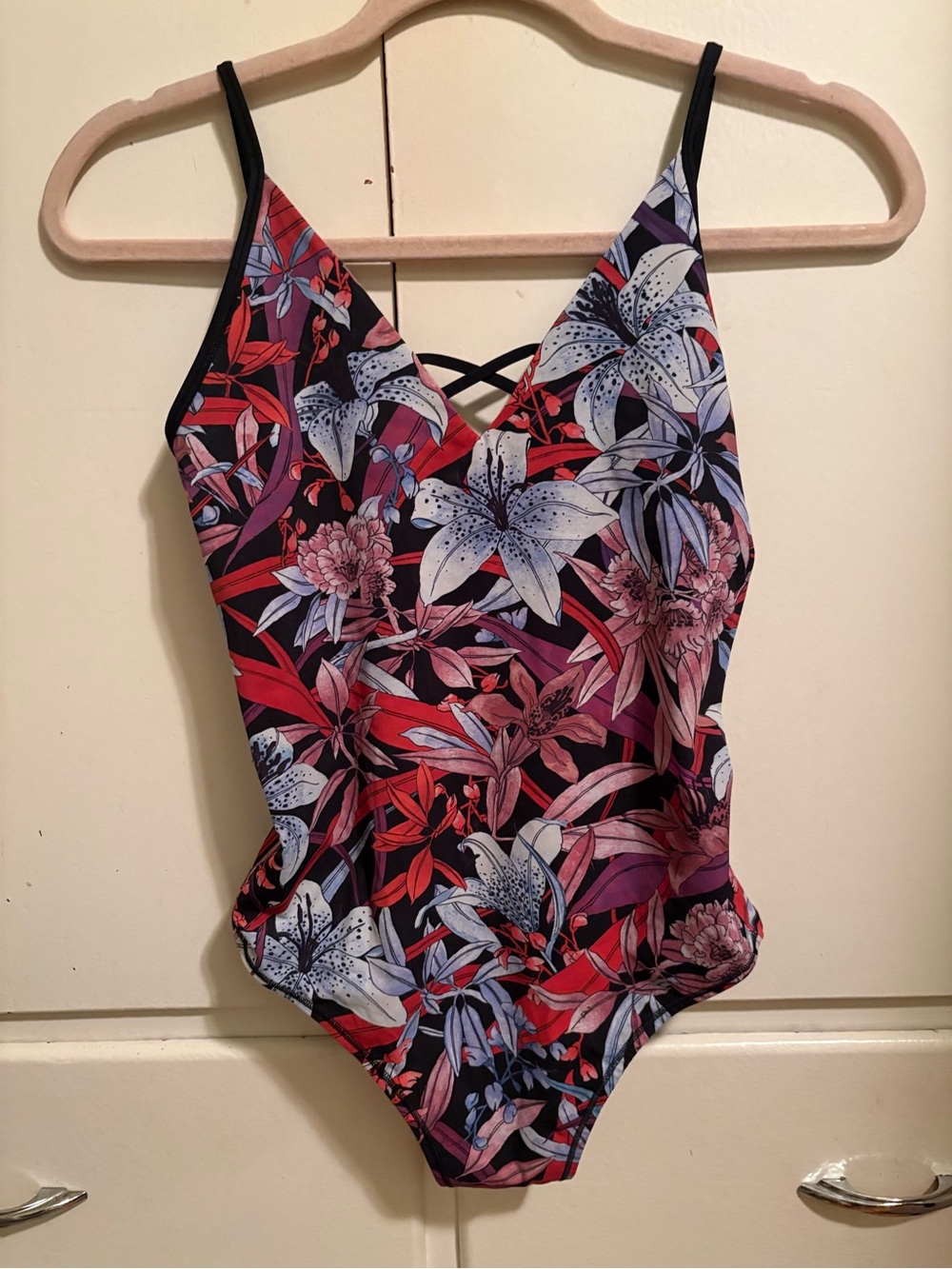 Lululemon Shoreline One Piece
Lush Lillies Multi